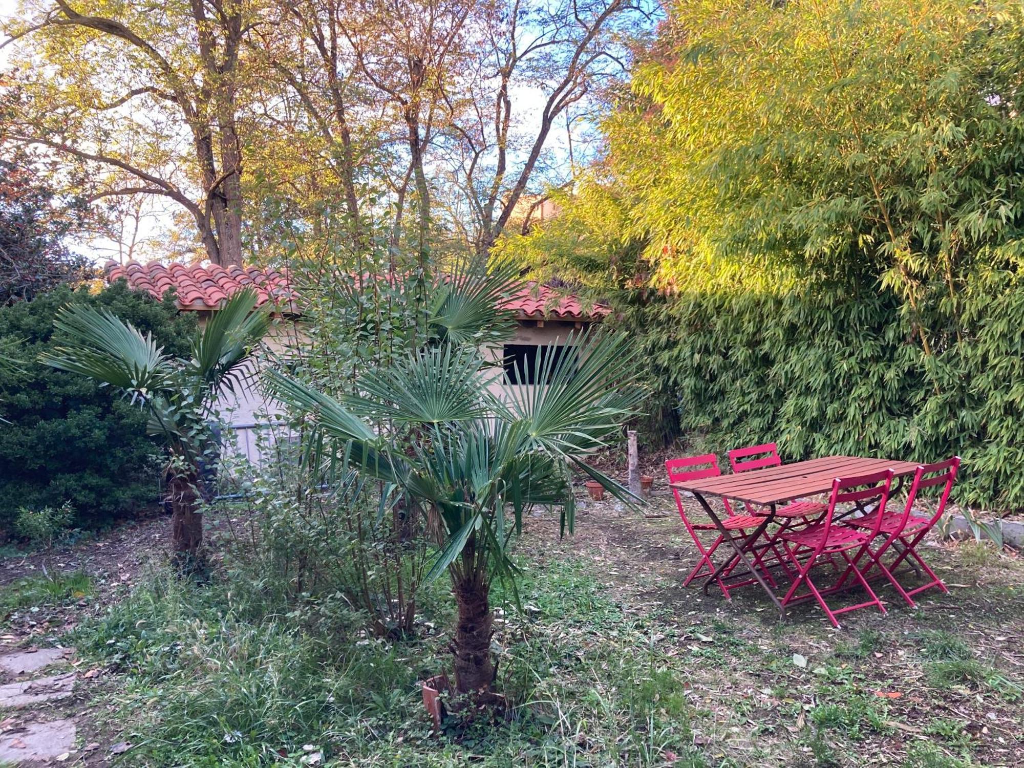 Un Jardin En Ville Toulouse Luaran gambar